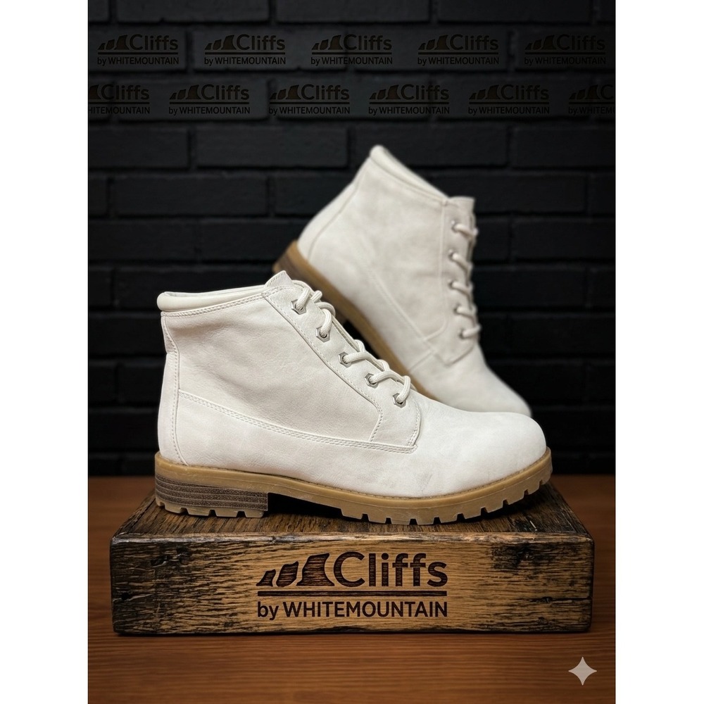 Cliffs by‎ White Mountain 🖤 Lace Up Lug Sole Ankle Boots White Size 10